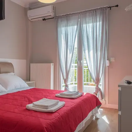 Modern Style Near The Train Station Apartment Thessaloniki