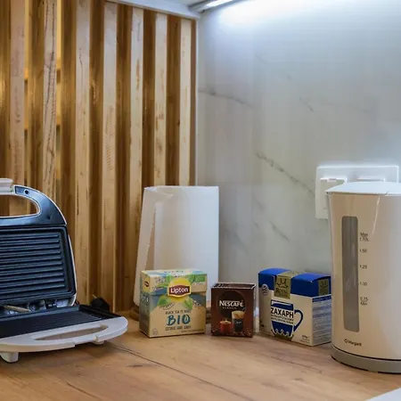 Modern Style Near The Train Station 塞萨洛尼基