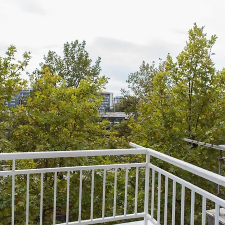 Modern Style Near The Train Station アパート *