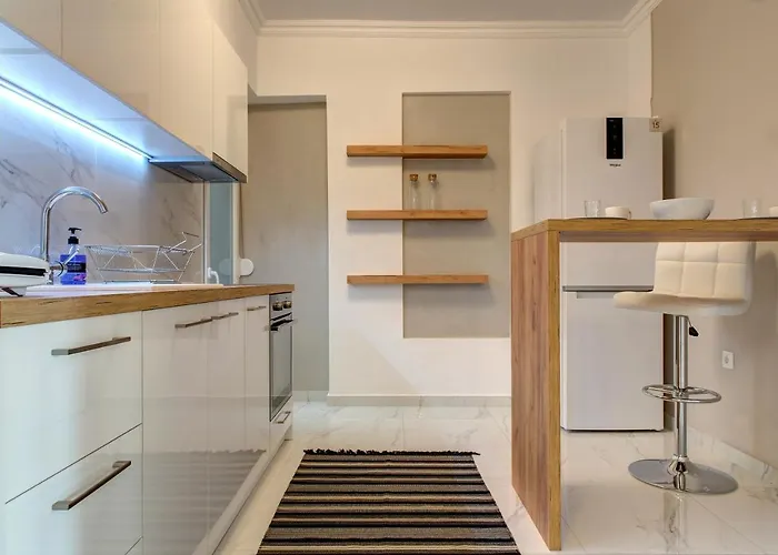 Modern Style Near The Train Station Daire *